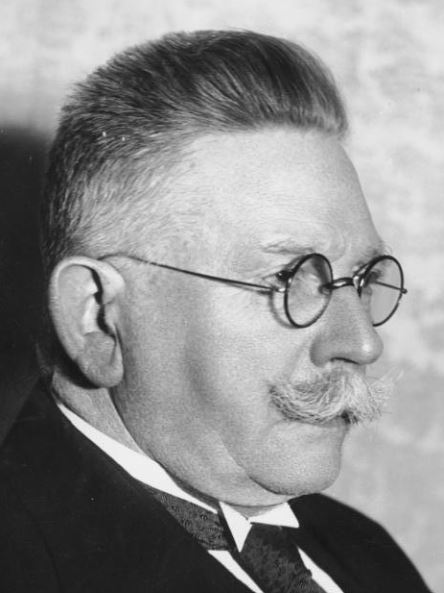 Datei:Alfred Hugenberg.jpg