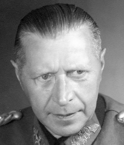 Datei:Helmuth Weidling.jpg