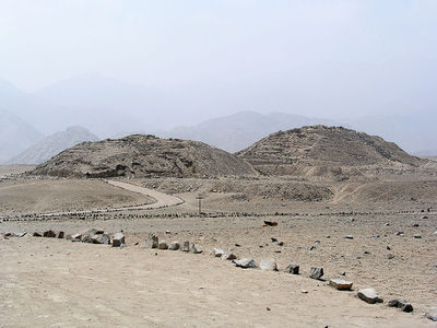 Pyramiden von Caral.jpg